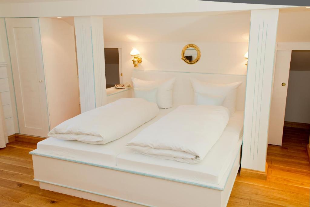 Landhaus Marinella Hotel Garni Bad Wiessee Phòng bức ảnh